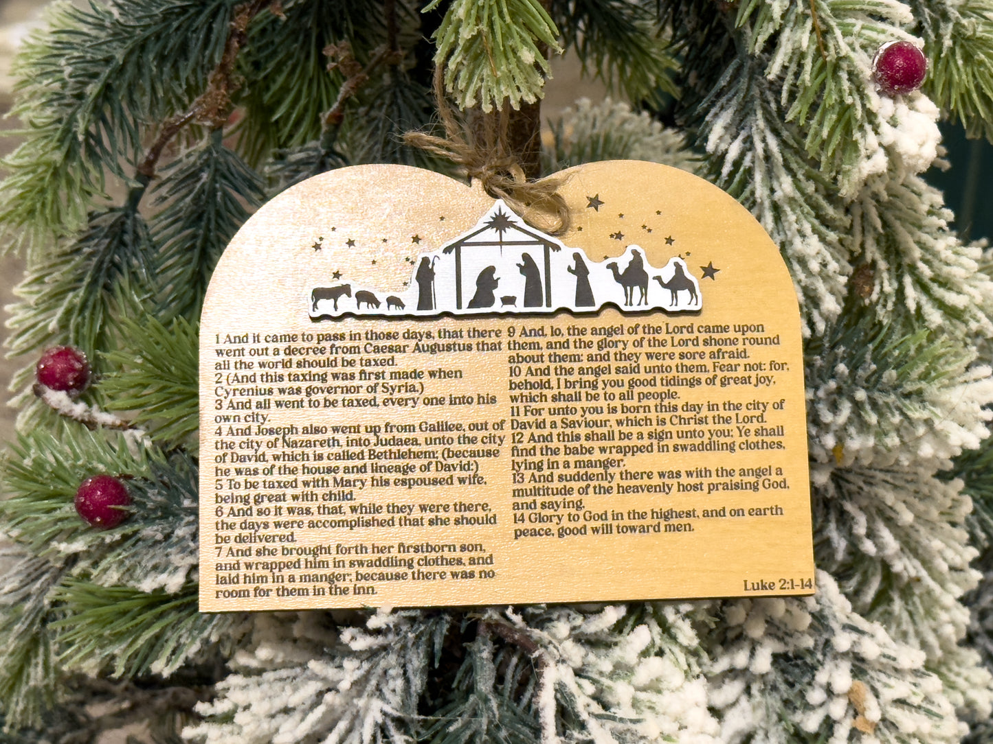 Luke 2 Ornament