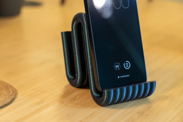 3D Printed Phone Stand, Black Blue Desk Holder for iPhone or Smartphone